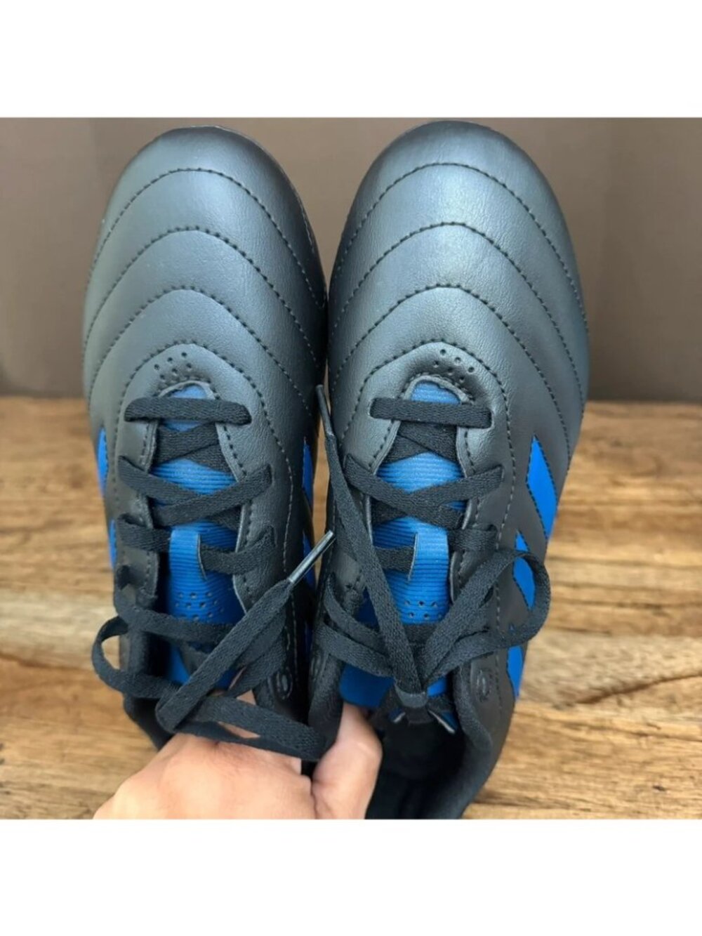 Adidas Cleats - Picture 7 of 8